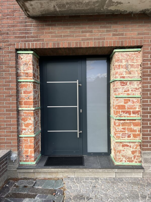 Afbeelding #3 van Suren T.