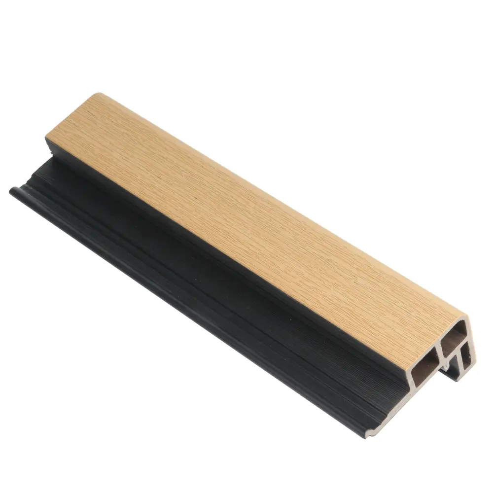 Premium Hoekprofiel Brede Latten Gevelbekleding Eiken + Zwart